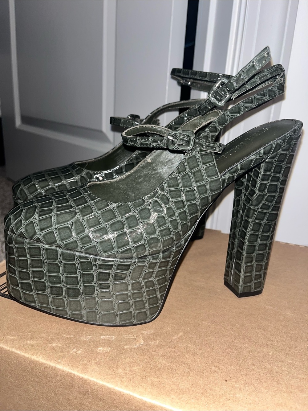 Steve Madden Women's Croc-Embossed Platform Slingback Heels in Olive Green - Picture 1 of 6